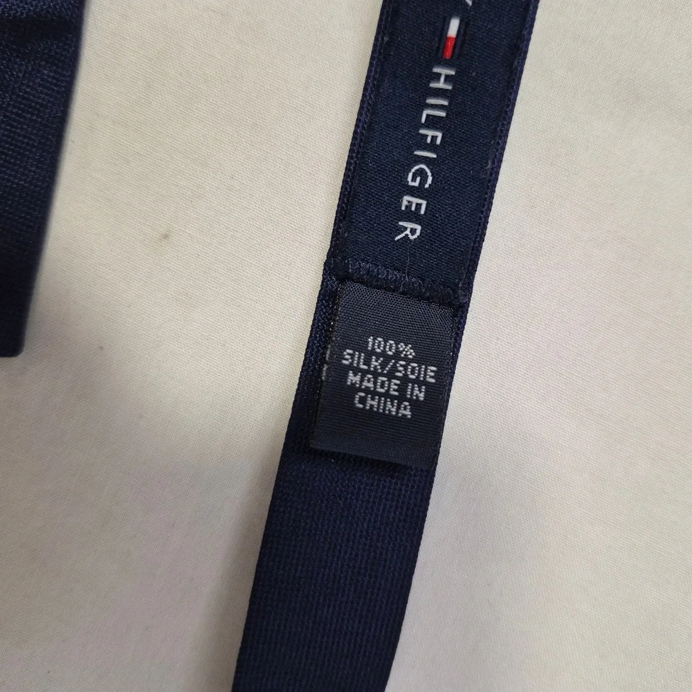 Tommy Hilfiger Bow Tie Mens Navy Blue Classic Silk Self-Tie Formal Preppy